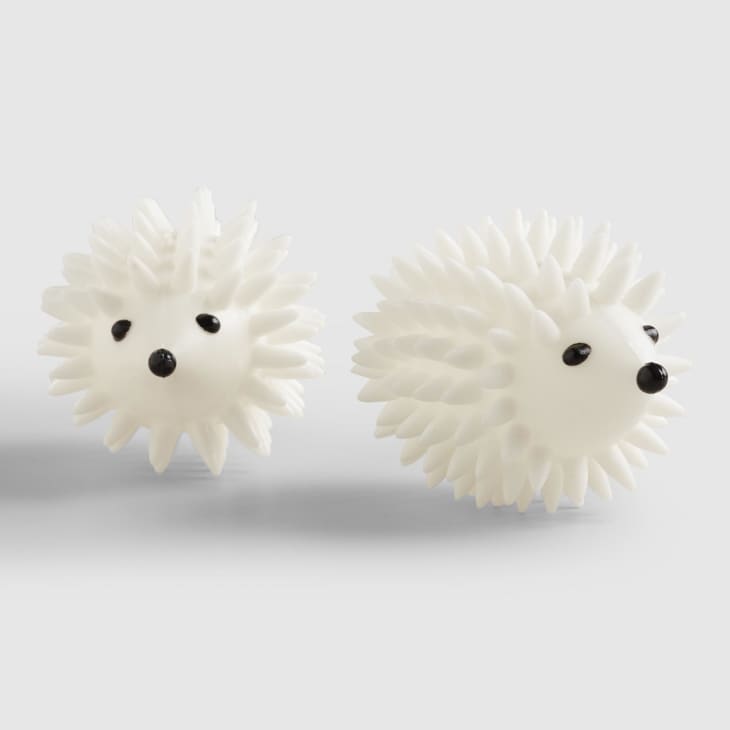 The Best Ecofriendly and Affordable Alternatives to Dryer Sheets